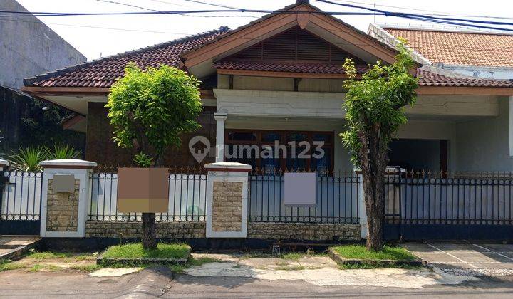 Dijual Rumah Luas Dan Asri di Jaka Permai Bekasi  1