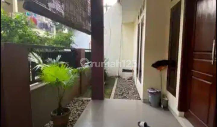 Dijual Rumah Luas 2 Lantai di Pondok Surya Mandala Bekasi 2