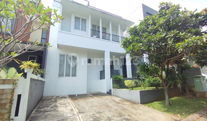 Dijual Rumah 3 Lantai Siap Huni di Sentul City Bogor 