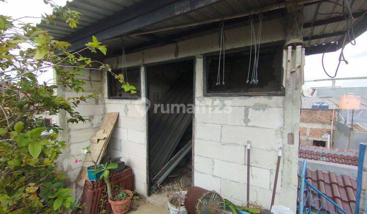 dijual rumah 2 lantai di harapan baru bekasi  2