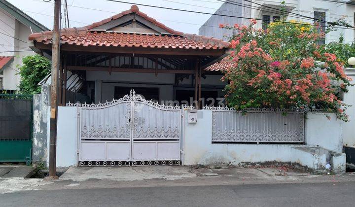 Dijual Rumah Strategis di Tebet Timur Dalam Jakarta  1