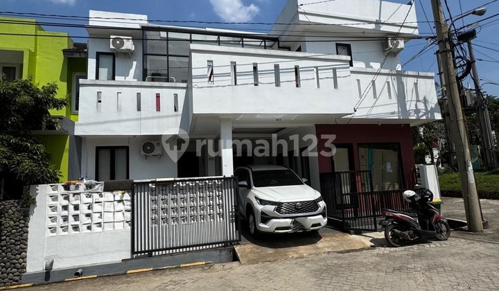 Rumah Kosan Hook Dekat Kampus di Depok Rumah Kosan Hook Dekat Kampus di Depok