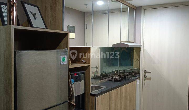 Apartemen The Springlake Tower Freesia Summarecon Bekasi 2