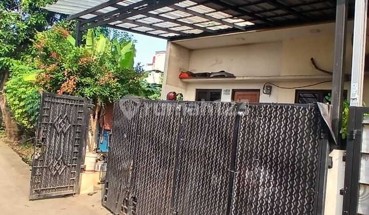 DIjual Rumah 2 Lantai Strategis di Mustikajaya Bekasi 