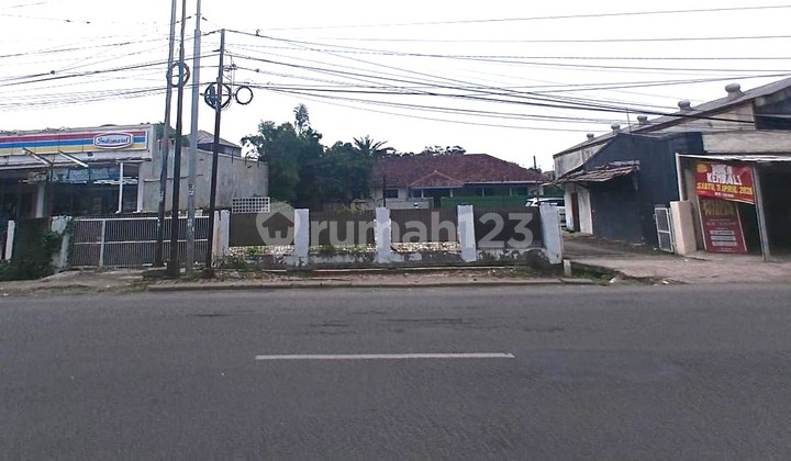 Sewa Rumah Luas di Pinggir Jalan Bekasi Timur