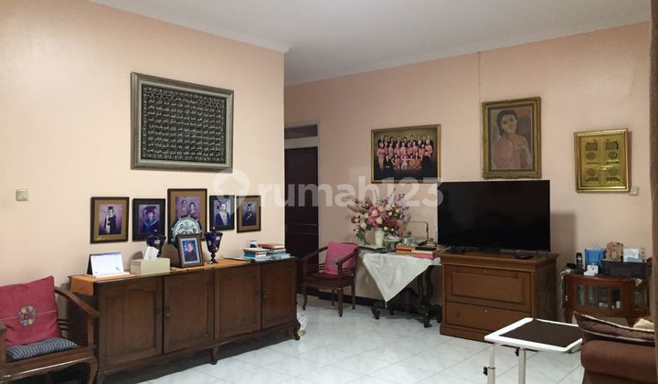 Turangga Fruit Stone House Bandung City 2