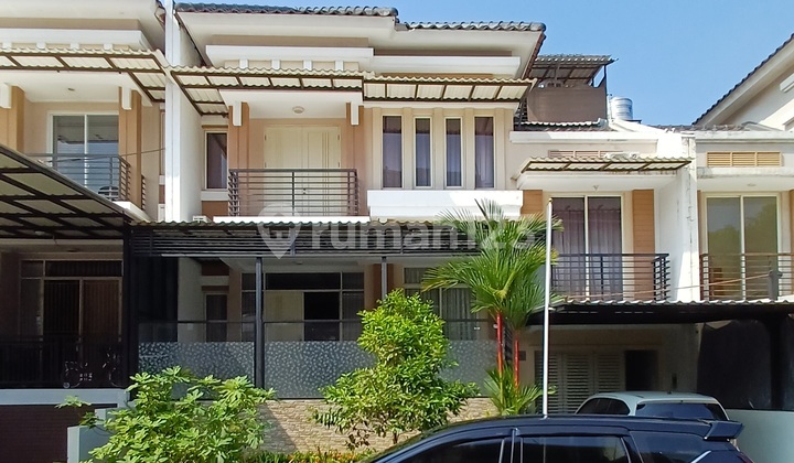Rumah premium 3 lantai strategis Residence one BSD 1