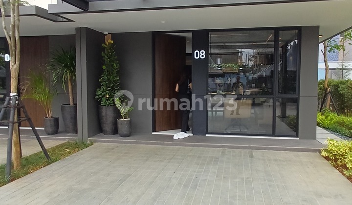 Goldtop Living Park serpong Rumah 3 lantai modern tropis terkeren di gading serpong akses bisa langsung gading serpong 