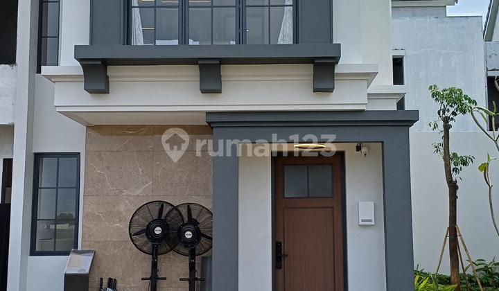 Rumah modern tropis Cluster Hortis Citra Garden Serpong dekat stasiun dan tol