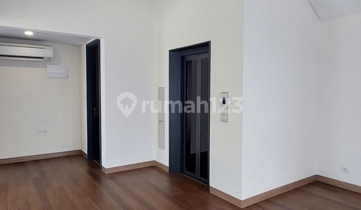 Premium European Design Bellefont Spring Gading Serpong House, Luxurious and Exclusive. Premium European Design Bellefont Spring Gading Serpong House, Luxurious and Exclusive.