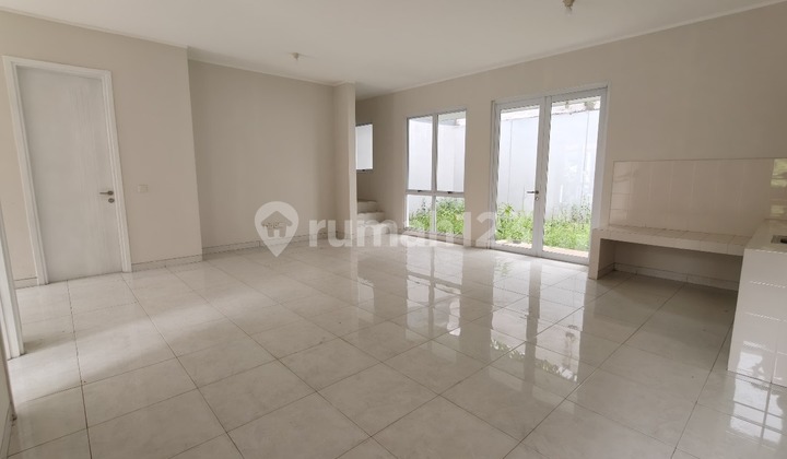 Rumah 2 lantai siap huni Foresta BSD strategis