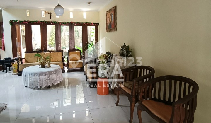 Rumah dalam cluster posisi samping jalan joging track, harga nego !! Rumah dalam cluster posisi samping jalan joging track, harga nego !!