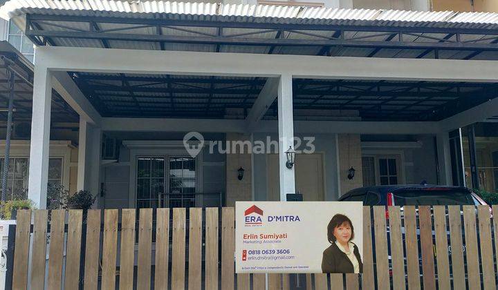 Rumah dua lantai sudah renovasi terawat  1