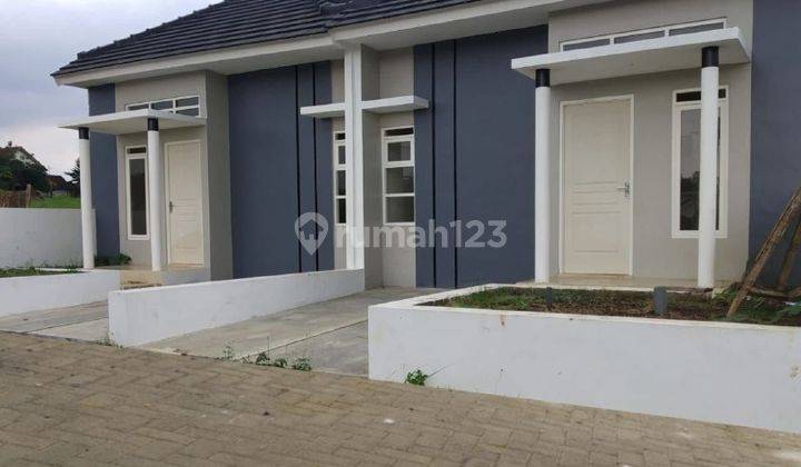 Rumah Modern Wagir Dekat Pusat Kota Malang 2