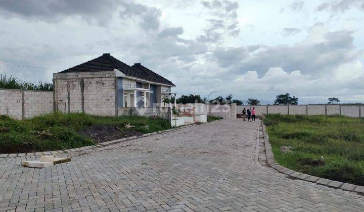 Rumah Modern Wagir Dekat Pusat Kota Malang 7