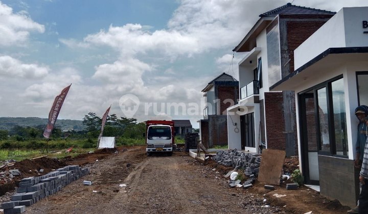 Rumah 2 Lantai Poros Jalan Kembar Gadang 5