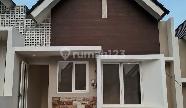 Mountain View Villa House in Batu City with SHM 2