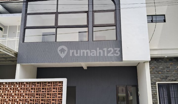 2-Story House Ready to Occupy Near Suhat Malang