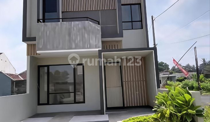 Rumah 2 Lantai Nol Jalan Bumiayu Kota Malang Rumah 2 Lantai Nol Jalan Bumiayu Kota Malang