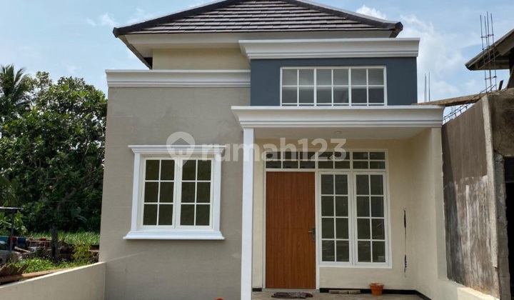 Rumah Villa Dengan View Pegunungan Kota Malang Rumah Villa Dengan View Pegunungan Kota Malang