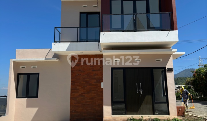 Rumah Villa Murah 2 Lantai Dekat Wisata Bns