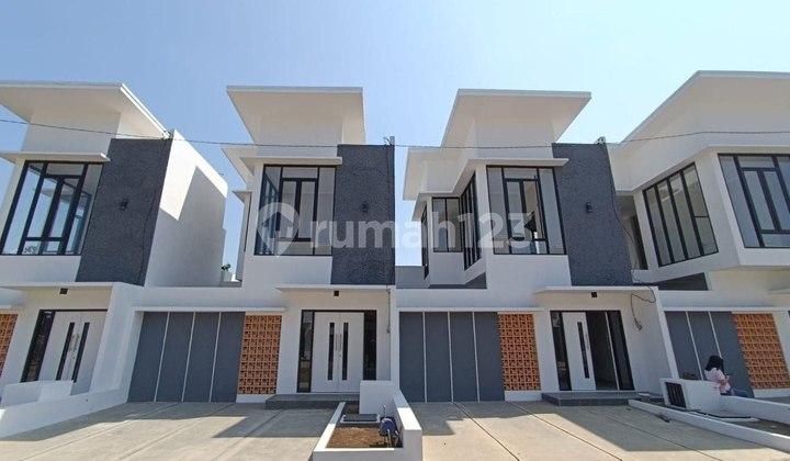 Villa 2 Lantai Depan Wisata Bns Surat Shm