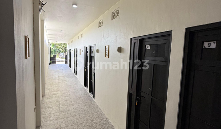 Ready-to-Occupy Kos with 30 Rooms, Sigura Gura, Merjosari 2