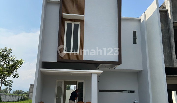 Rumah 2 Lantai Siap Huni Posisi Pojok Dekat Kampus Ub Rumah 2 Lantai Siap Huni Posisi Pojok Dekat Kampus Ub