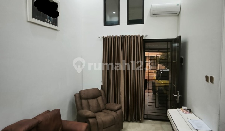 Rumah Idaman Semi Furnished Di Citra Raya Kawasan Lugano! 1½ Lantai, Desain Modern, Harga Terjangkau! 2