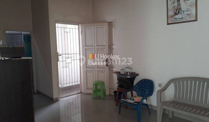 Rumah 2 Lantai Bagus Unfurnished SHM di Alamanda Indah 3, Bekasi 1