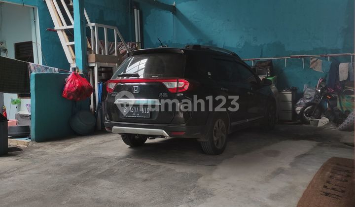 DI JUAL RUMAH .JALANAN 2 MOBIL PARKIR DLM BISA 4 MOBIL 2