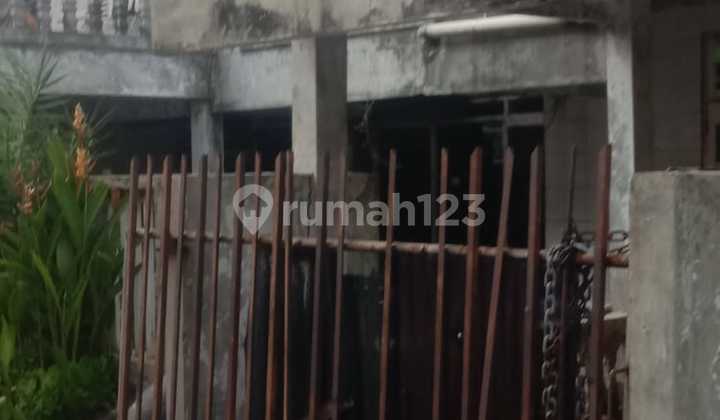 Rumah Tua Butuh Renovasi Di Sunter Jakarta Utara
