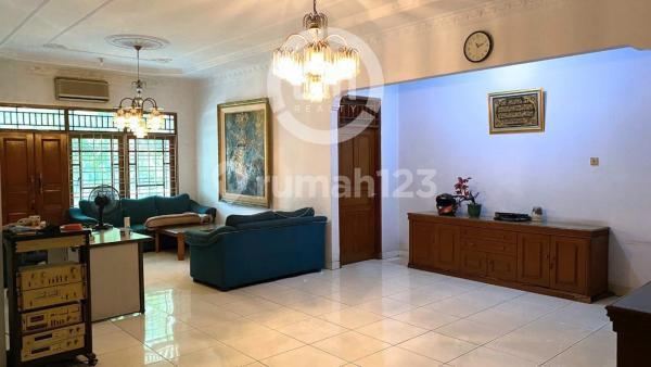 Dijual Rumah 2 Lantai bisa untuk Perkantoran di Tebet Timur, Jakarta Selatan 2