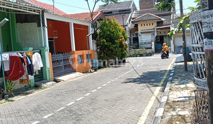 Dijual Rumah Pucang Gading Pojok Hook 2