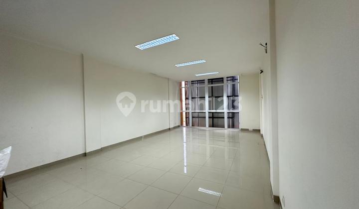 Ruko Bagus 3 Lantai di Summarecon Bandung Ruko Bagus 3 Lantai di Summarecon Bandung