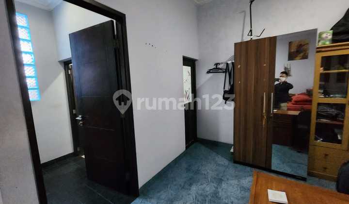 foto lainnya jual rumah mezanin furnish komplek