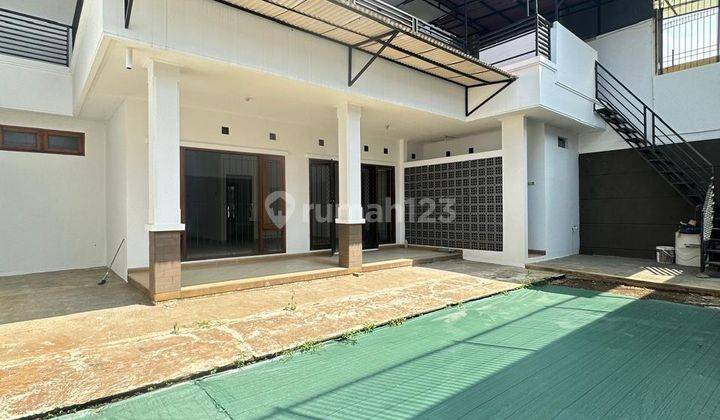 Rumah Strategis Siap Huni Lokasi Ideal di Batununggal Bandung 1