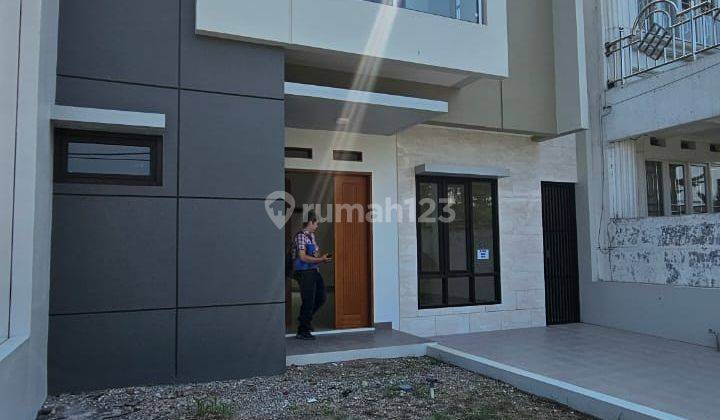 Rumah Modern 2 Lantai di Buahbatu Bandung 1