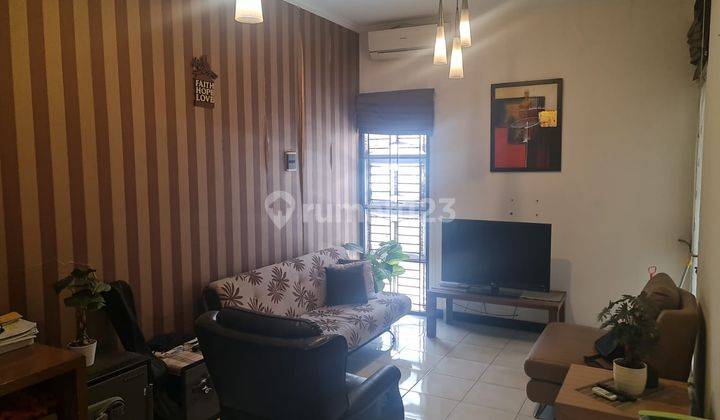 Dijual Rumah Tinggal Terawat di  Taman Kopo Indah 3 Bandung 1