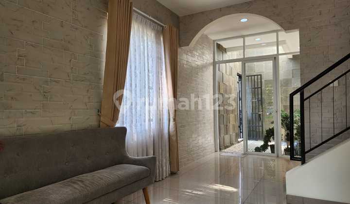 Rumah 2 Lantai Furnished di Cluster Cynthia Summarecon Bandung