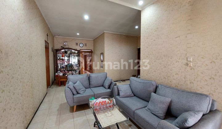 2-Story Semi-Furnished House in Taman Kopo Indah, Bandung
