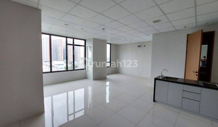 SOHO Hquarters Business Lantai 7 Asia Afrika Pusat Kota Bandung 1