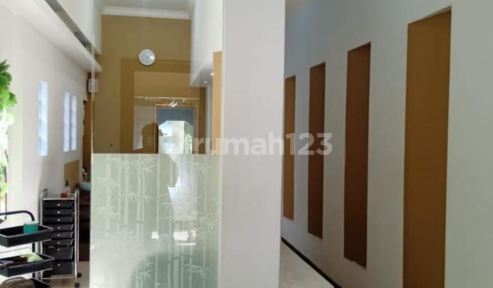 Rumah Luas bisa Sebagai Ruang Usaha Strategis di Jalan Sulanjana 2