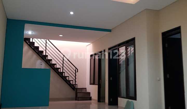  Jarang Ada, Rumah Minimalis Strategis di Singgasana Bandung