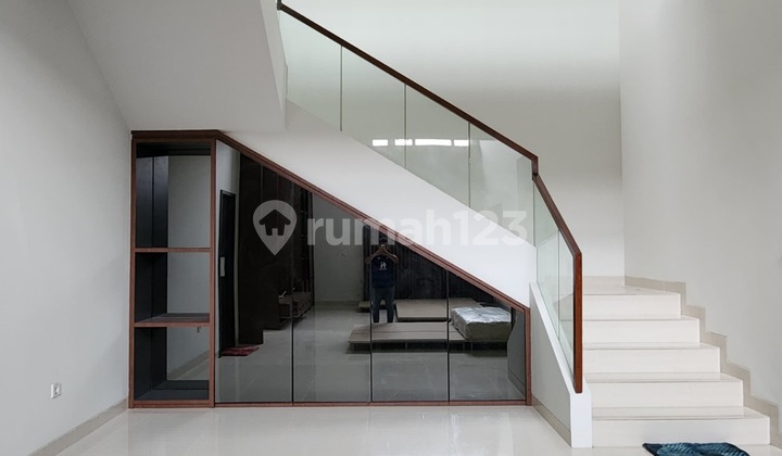 Rumah Mewah Luas Cluster Emily Tipe Esyana Summarecon Bandung 2