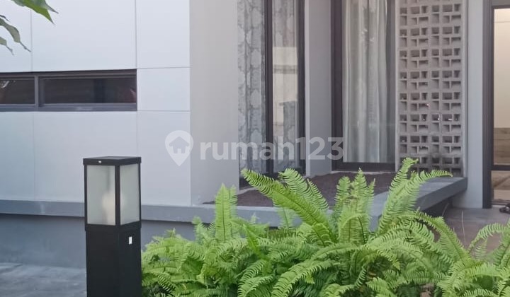 Termurah, Rumah 2 Lantai Tipe Freya Strategis Summarecon Bandung