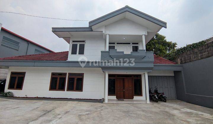 Jual Rumah Bangunan 2 Lantai Mainroad Kopo Katapang Bandung 2