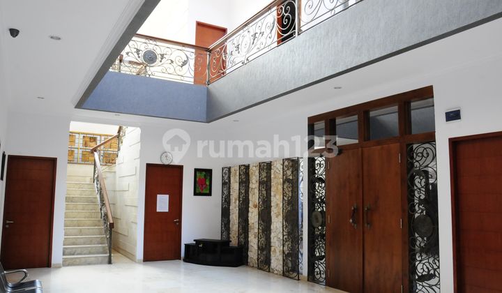 Rumah Kost Aktif 3 Lantai Pemandangan Top di Sayap Dago