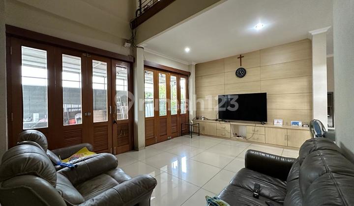 Rumah Nyaman Semi Furnished Siap Huni di Sayap Suci Kota Bandung Rumah Nyaman Semi Furnished Siap Huni di Sayap Suci Kota Bandung