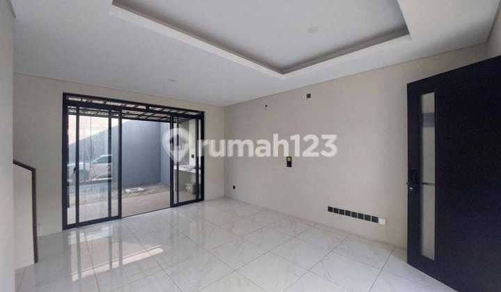 Nice Minimalist House New Building in Punawangi, KBP